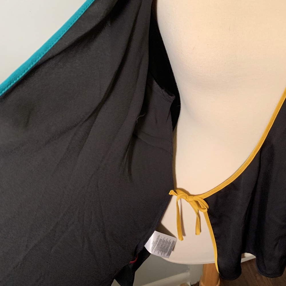 BCBGeneration Black Surplus’s Bodice Wrap Blouse With Sleeve Ties, XL - Picture 5 of 11
